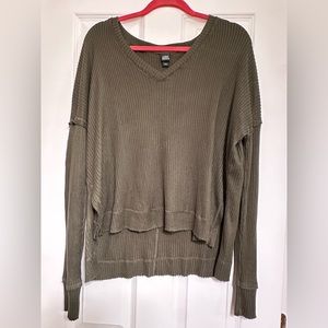 Wild Fable Green Light Weight Sweater